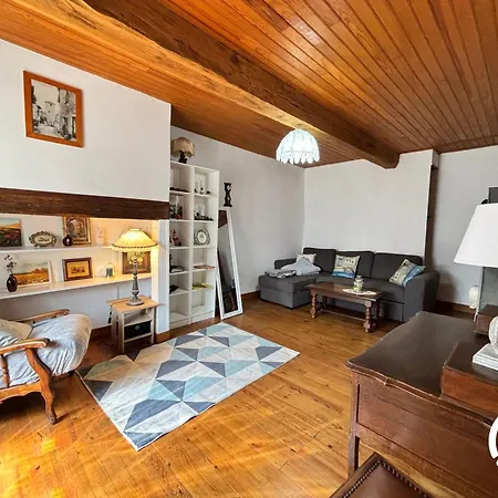 La Des Tours 3* بيران